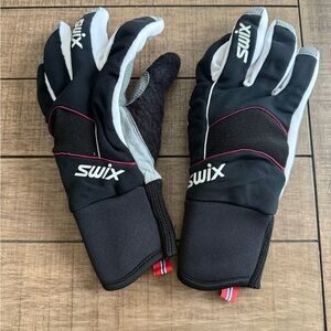 Swix Black and Gray Gloves